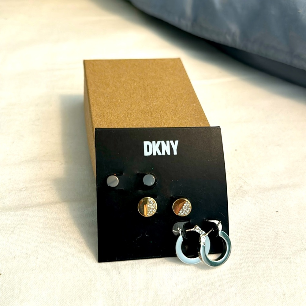 DKNY 3pair earrings 3 tones
